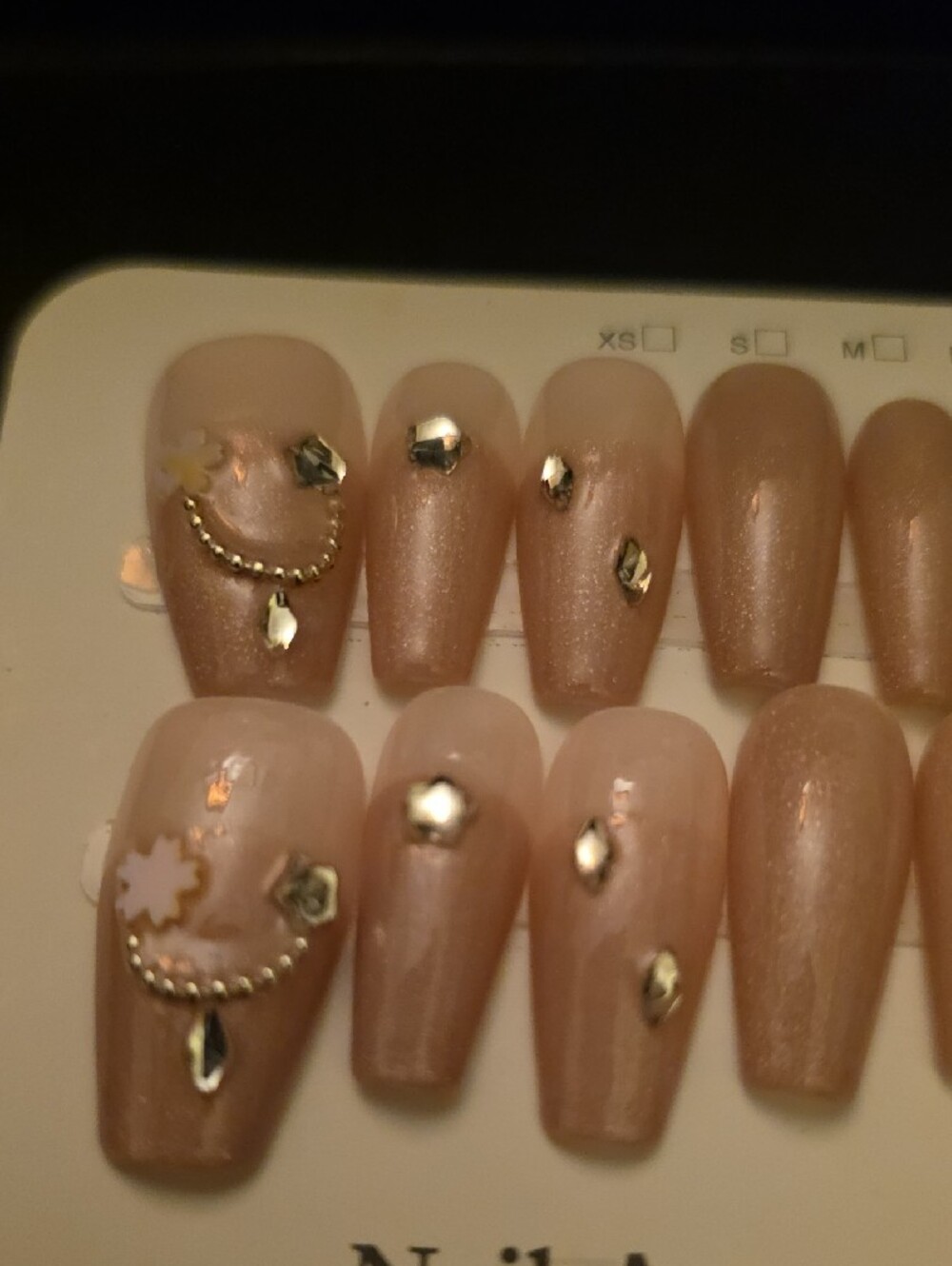 Neutral Nude Press-On Nails with Gold Accents - Large 1 Set - Picture 2 of 5